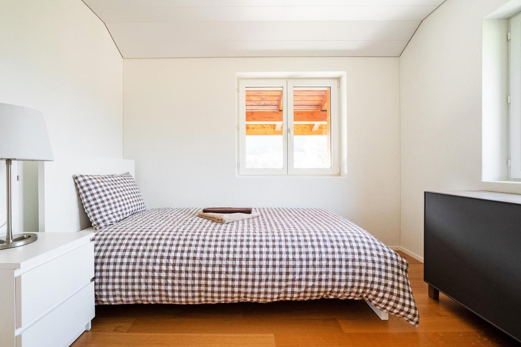 Glarner Bed Lejlighed Netstal Eksteriør billede