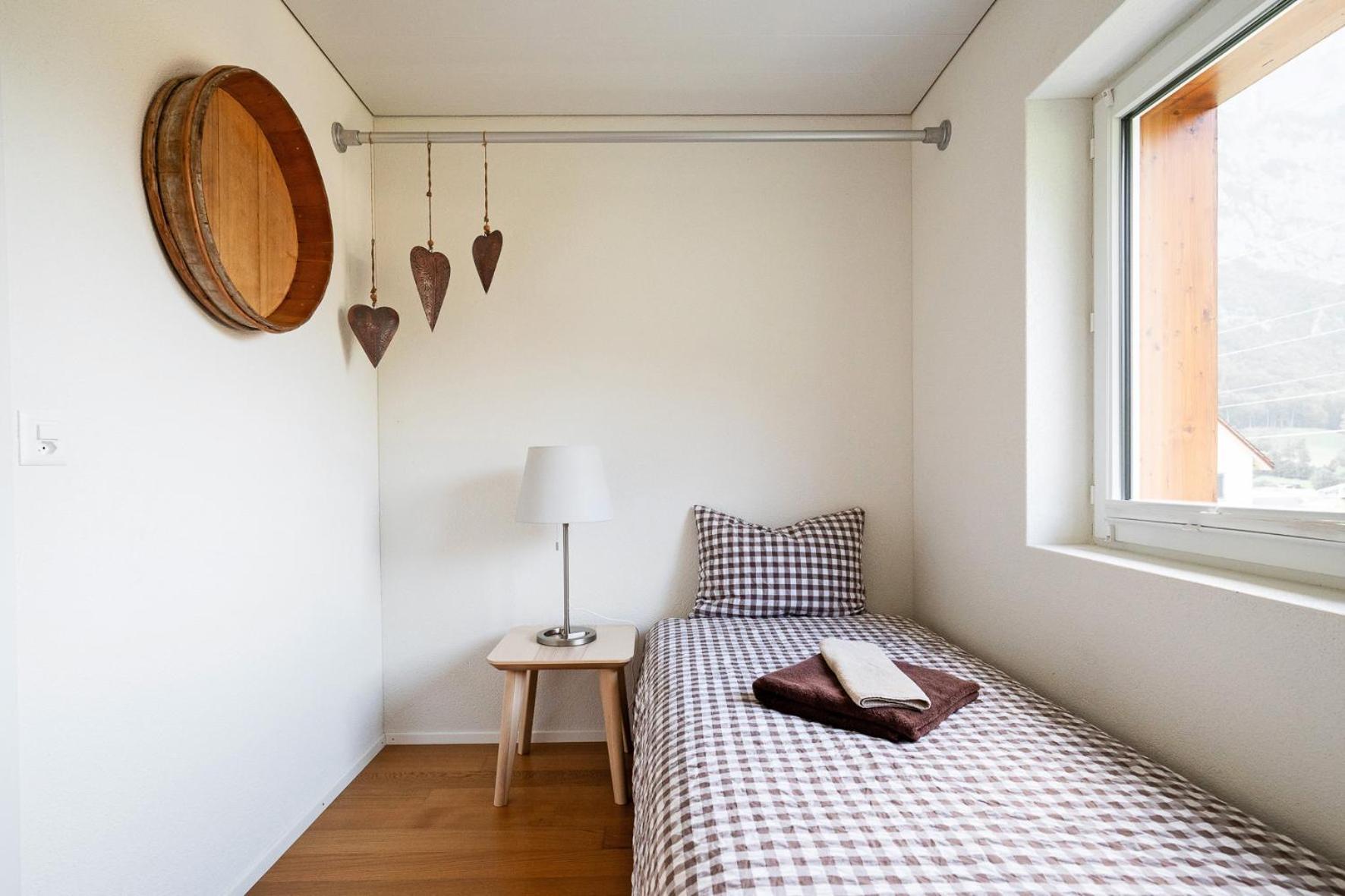 Glarner Bed Lejlighed Netstal Eksteriør billede
